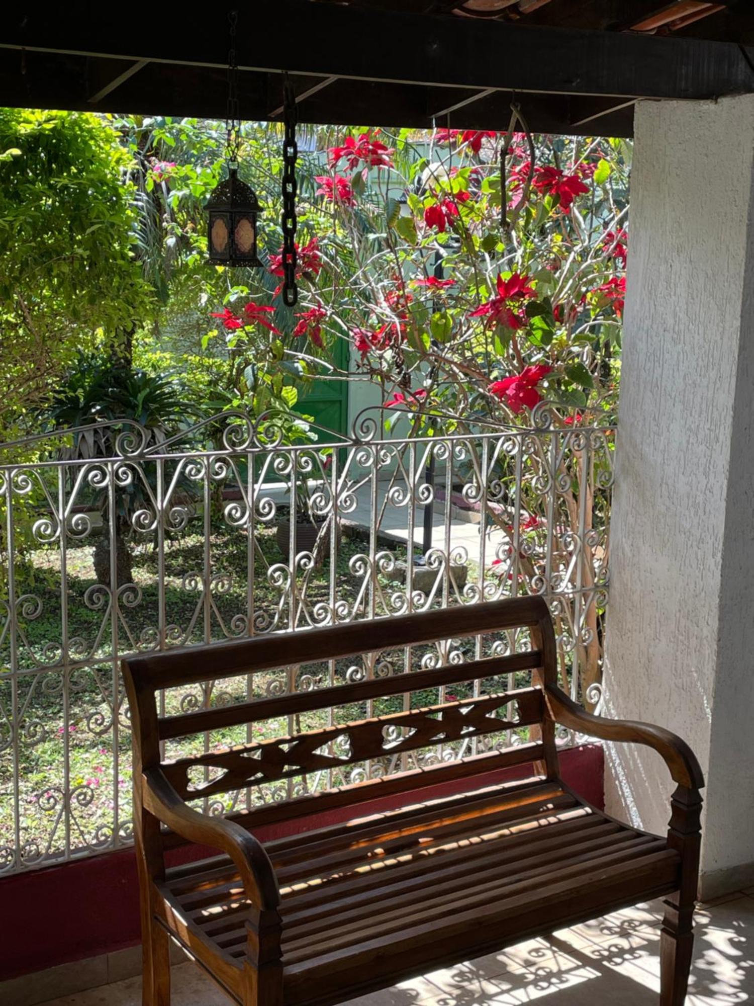Villa Di Verona Charm Hotel Guarujá Exteriör bild